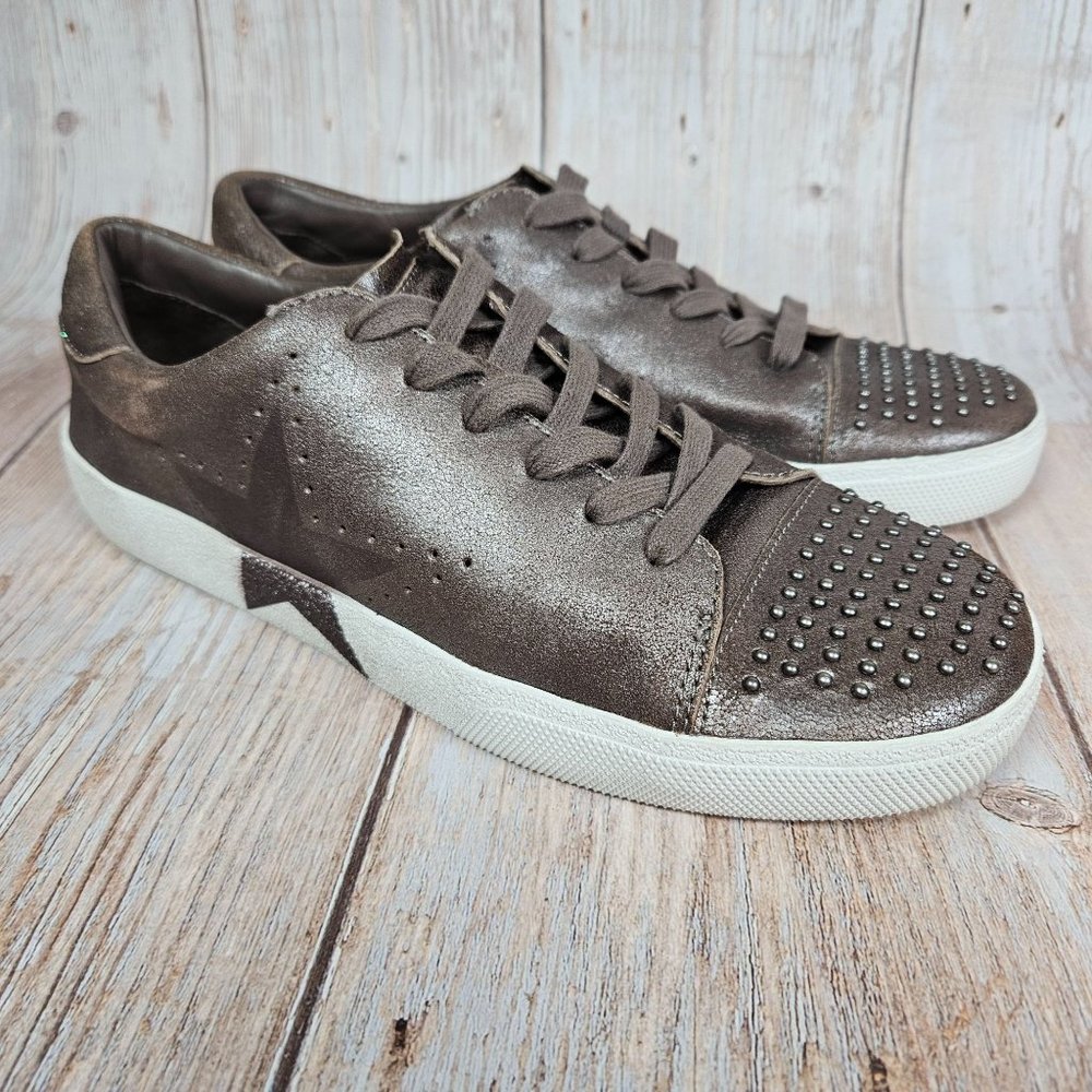 Mercer‎ Edit bronze Catcall leather upper sneakers, size 8